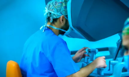 التخصصي يحقق إنجازًا عالميًا بأول زراعة كبد روبوتية من متبرعين أحياء