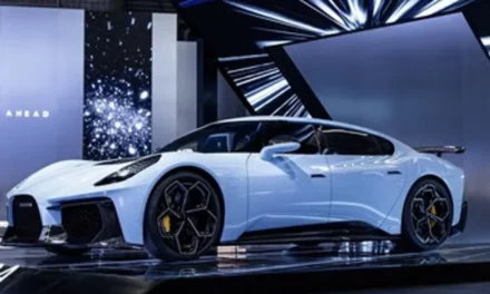 Kosmera تعرض نموذج سيارة هايبر STAR MATRIX المدعوم بالذكاء الاصطناعي في معرض AWE شنغهاي 2026