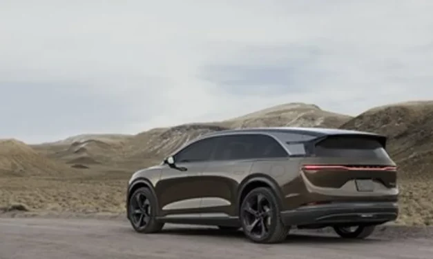 Lucid Gravity تفوز بلقب السيارة الفاخرة العالمية لعام 2026