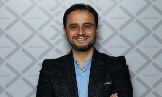 مصانع الذكاء الاصطناعي: من التجارب إلى التشغيل على نطاق المؤسسات