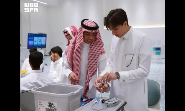 انطلاق معسكر الروبوتات والذكاء الاصطناعي في بريدة بمشاركة 62 طالباً وطالبة