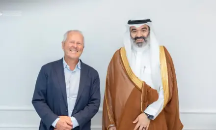 وزير الاتصالات يبحث مع قيادات يوبي سوفت توظيف الذكاء الاصطناعي في الألعاب