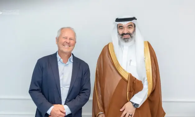 وزير الاتصالات يبحث مع قيادات يوبي سوفت توظيف الذكاء الاصطناعي في الألعاب