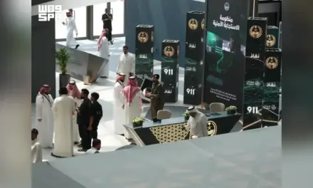 الدفاع المدني يستعرض منصات الإنذار والسلامة في مؤتمر ليب 2026