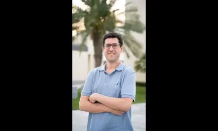 فاست داتا وكراود سترايك تطلقان تكاملات أمنية لأنظمة الذكاء الاصطناعي