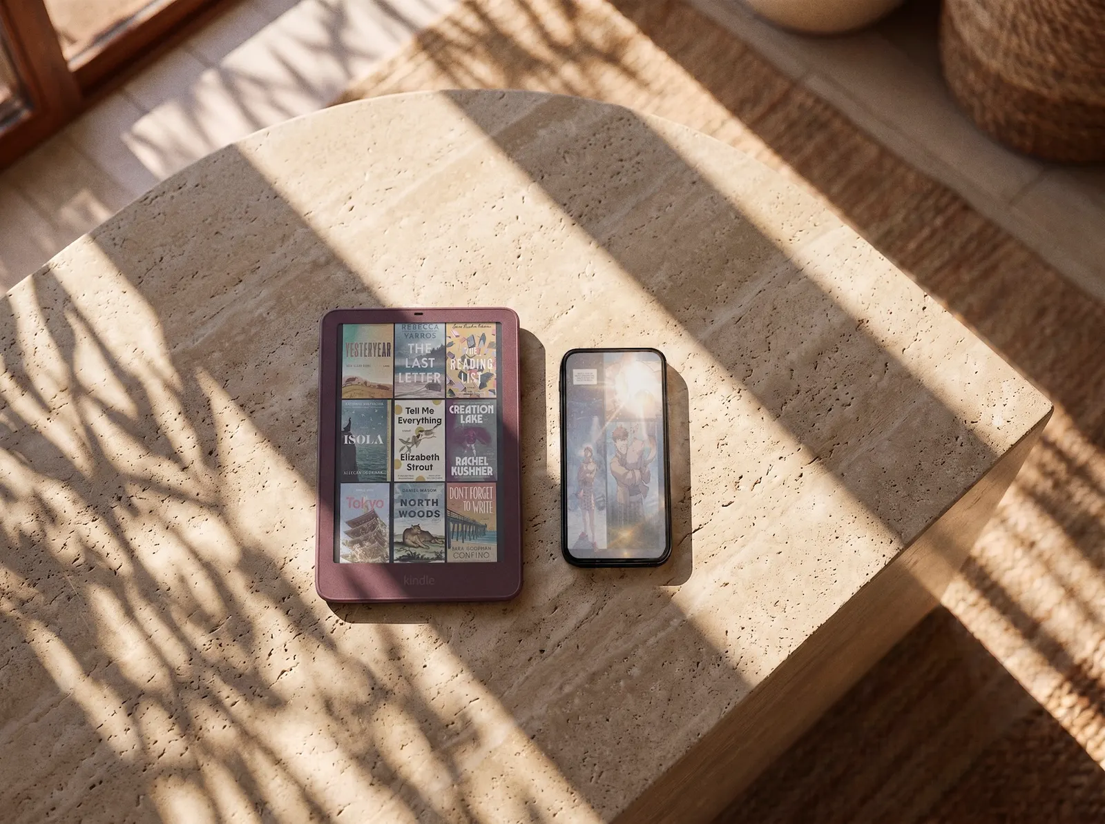 شاشة جهاز Kindle Paperwhite بتصميم مسطح وتباين عالٍ