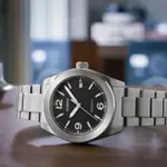 كاسيو تطلق ساعة CMK-100 الميكانيكية بهيكل من التيتانيوم وتصميم عالي الوضوح