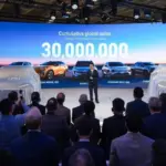 Changan Automobile تستعرض استراتيجيتها الإقليمية وأنظمة الدفع في معرض باريس للسيارات