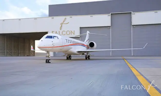 Falcon Luxe تسلط الضوء على إمكانات طائرة T7-AFZ لرحلات الأعمال طويلة المدى