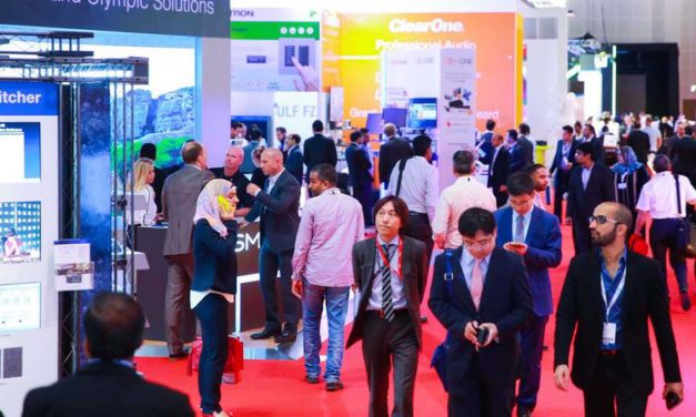 GCC Retailers Leapfrog Europe with Virtual Kiosks, Interactive Mirrors, and Holographic Ads