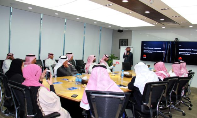 Gulf Public Relations and Media Group visits Huawei Center