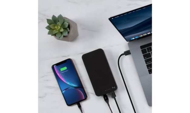 THE IDEAL EID GIFT OR PRESENT FOR NEW GRADUATES?  THE BELKIN BOOSTUP POWERBANK WITH INCLUDED USB-C CABLE