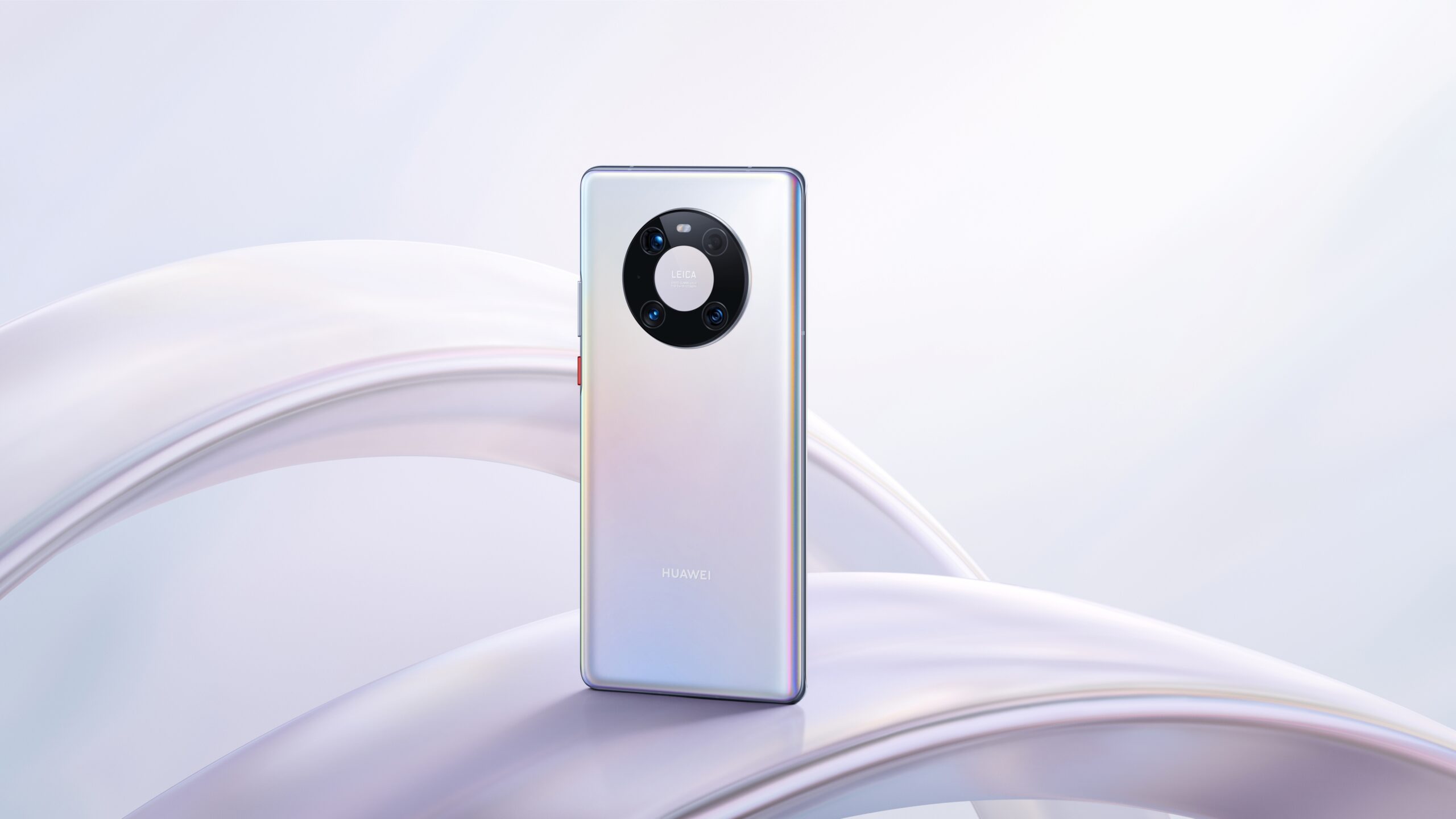 Huawei’s Mate series elevates the flagship smartphone segment With constant evolutions in design, performance, and videography that are depicted in the new HUAWEI Mate40 Pro