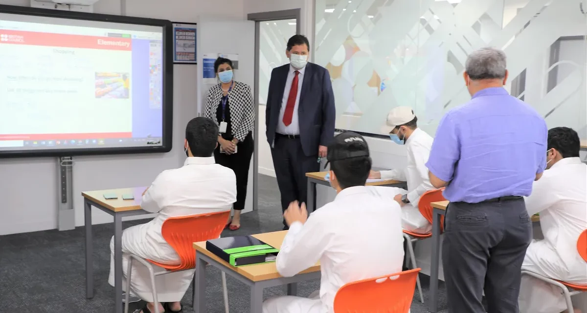 British ambassador to Saudi Arabia visits British Council’s Riyadh Centre as face-to-face English courses resume