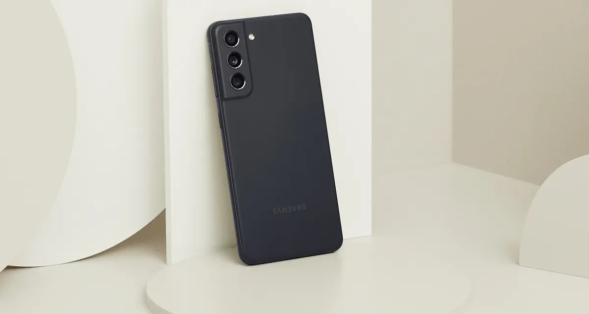 Meet S21 FE 5G: Flagship Smartphone Designed for Fans of All Kinds