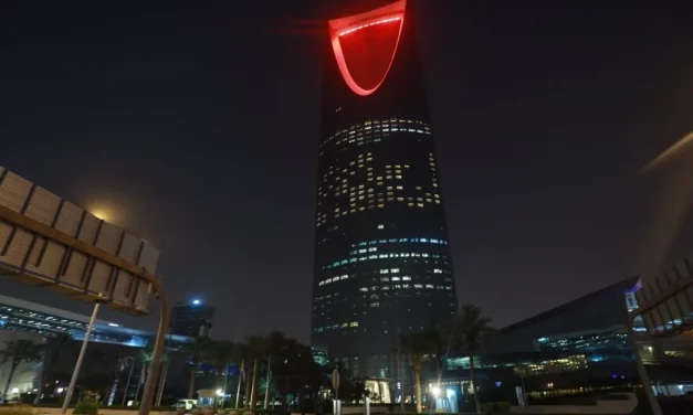 Kingdom Centre in Riyadh lights up for International Thalassaemia Day 2022