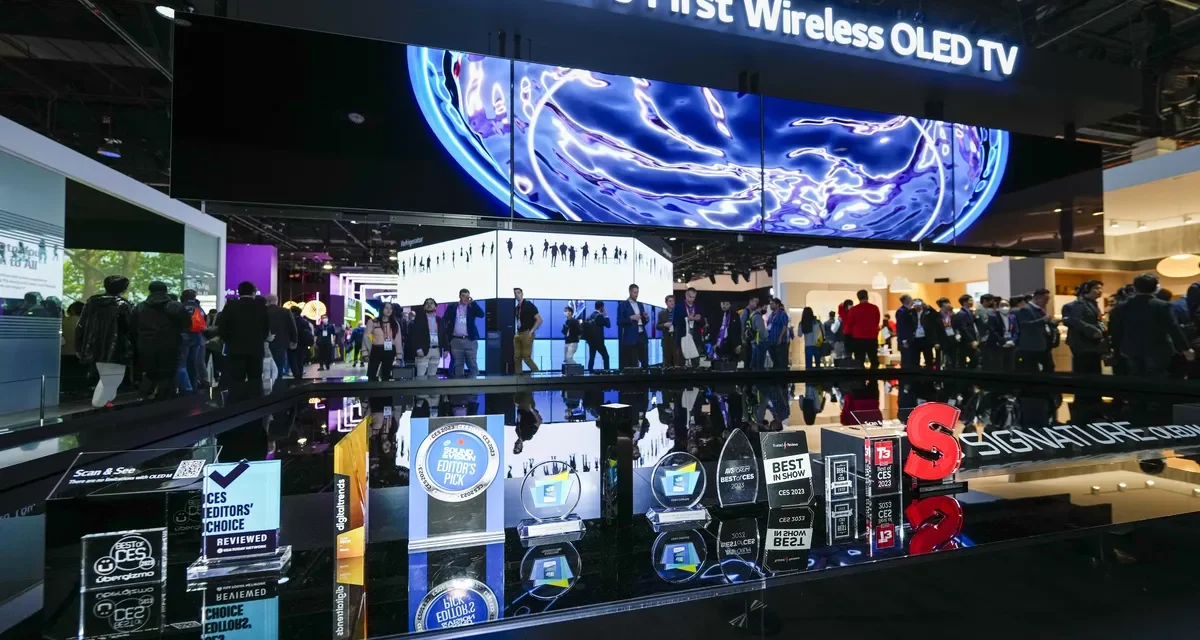 <strong>LG’S NEWEST INNOVATIONS RECEIVE&nbsp;<br>RECORD NUMBER OF AWARDS AT CES 2023</strong>
