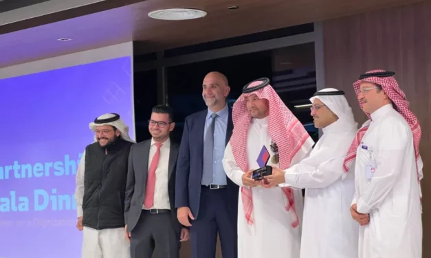 <strong>solutions by stc Awards Nutanix ‘Data Center Partner of the Year’ </strong>