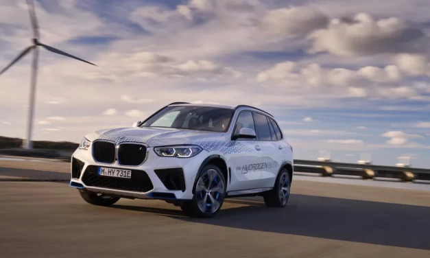 <strong>BMW iX5 Hydrogen pilot fleet arrives in the Middle East.</strong>