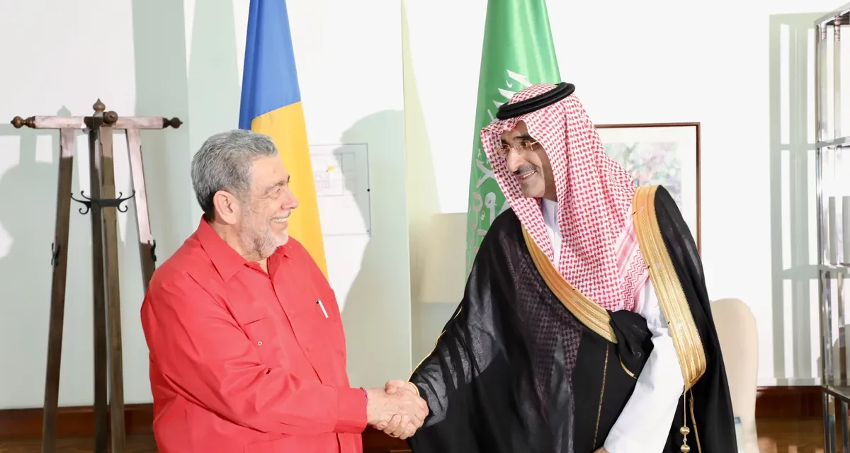 Saudi Fund for Development CEO visits Saint Vincent and the Grenadines following the signing of two loan agreements 