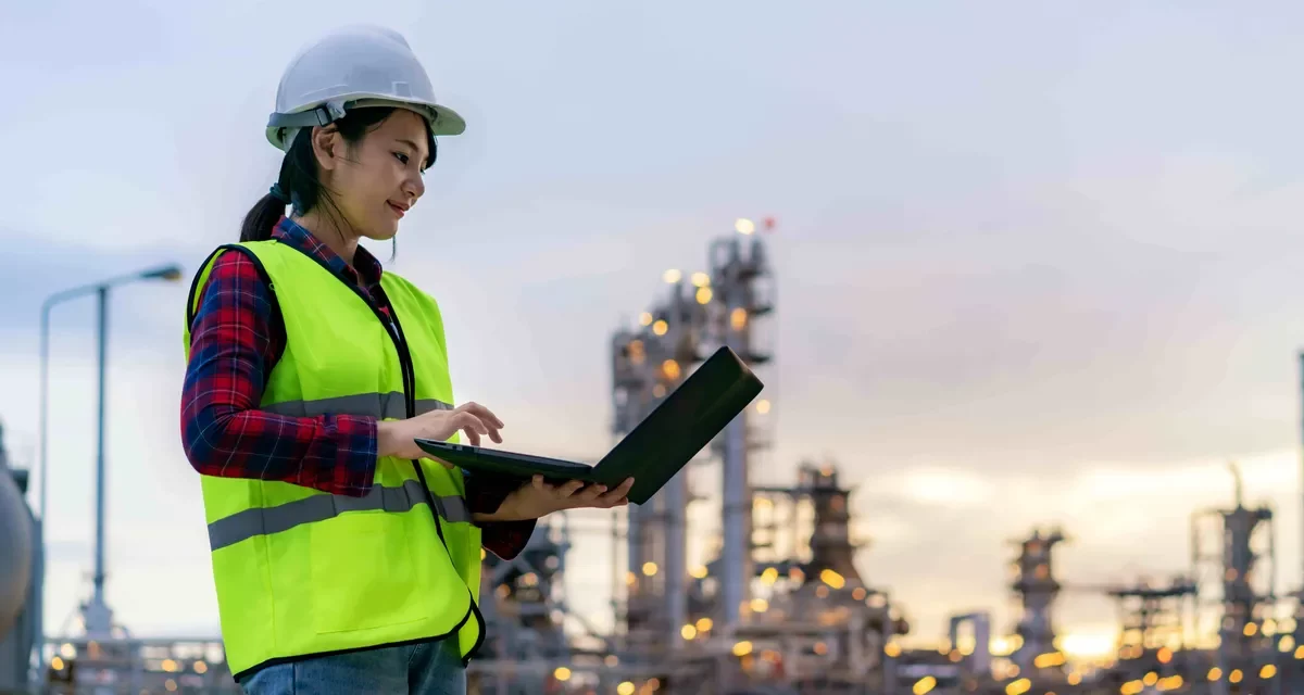  Energy efficiency technology can help refineries abate up to 400 million tonnes of CO2 per year