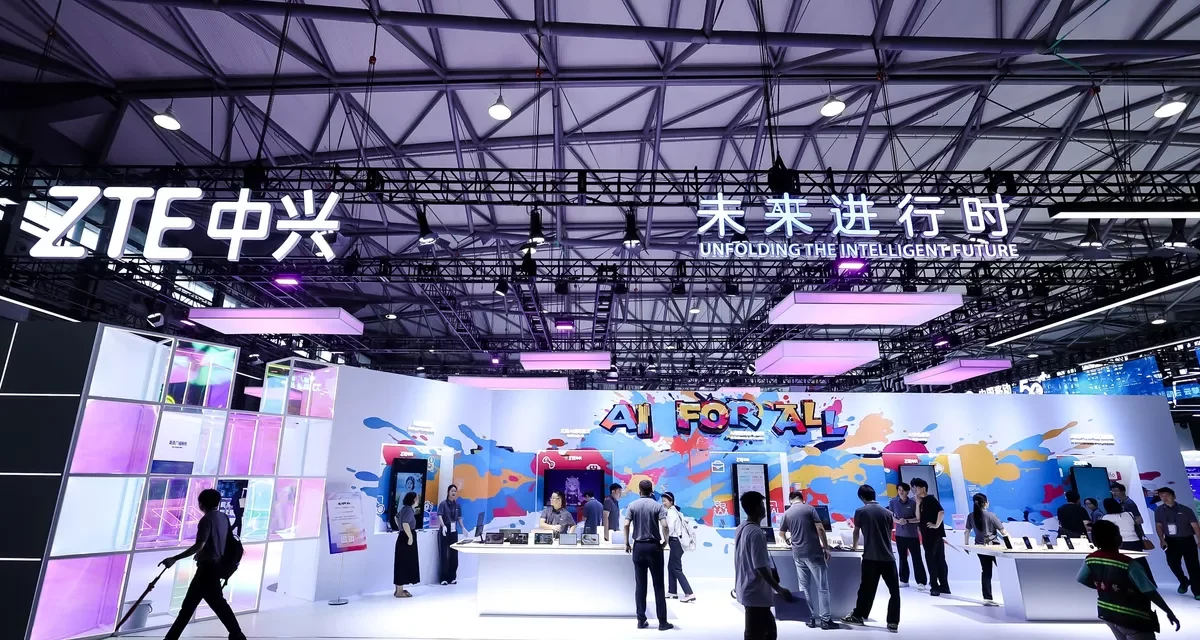 ZTE shines at MWC Shanghai 2024 with full-scenario AI applications and stunning eyewear-free 3D products