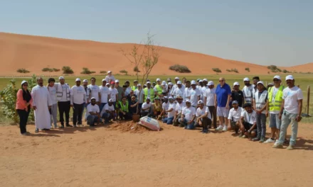 RedFoxRiders Runs Al Kharrarah Desert Cleanup with Support from Muzahimiyah Municipality and 6 Leading Businesses