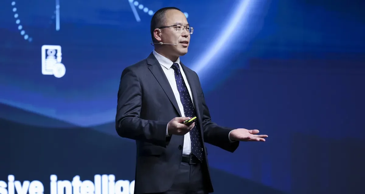 Huawei Launches 5G-AA Solutions for the Mobile AI Era