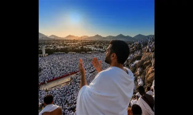 e& Launches Exclusive Hajj Package 2026 for Pilgrims | Saudi Shopper