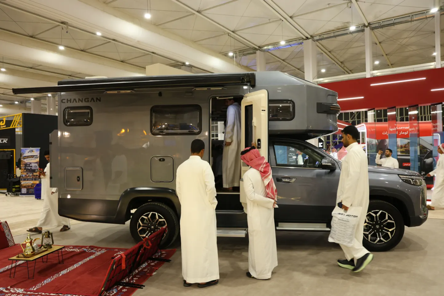 Changan HunterCaravan exterior design and structure